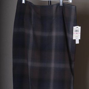 AMANDA & CHELSEA Plaid Skirt